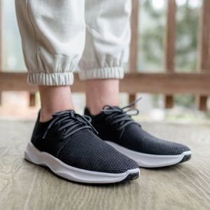 VESSI Everyday Sneakers in Heather Grey Size 8.